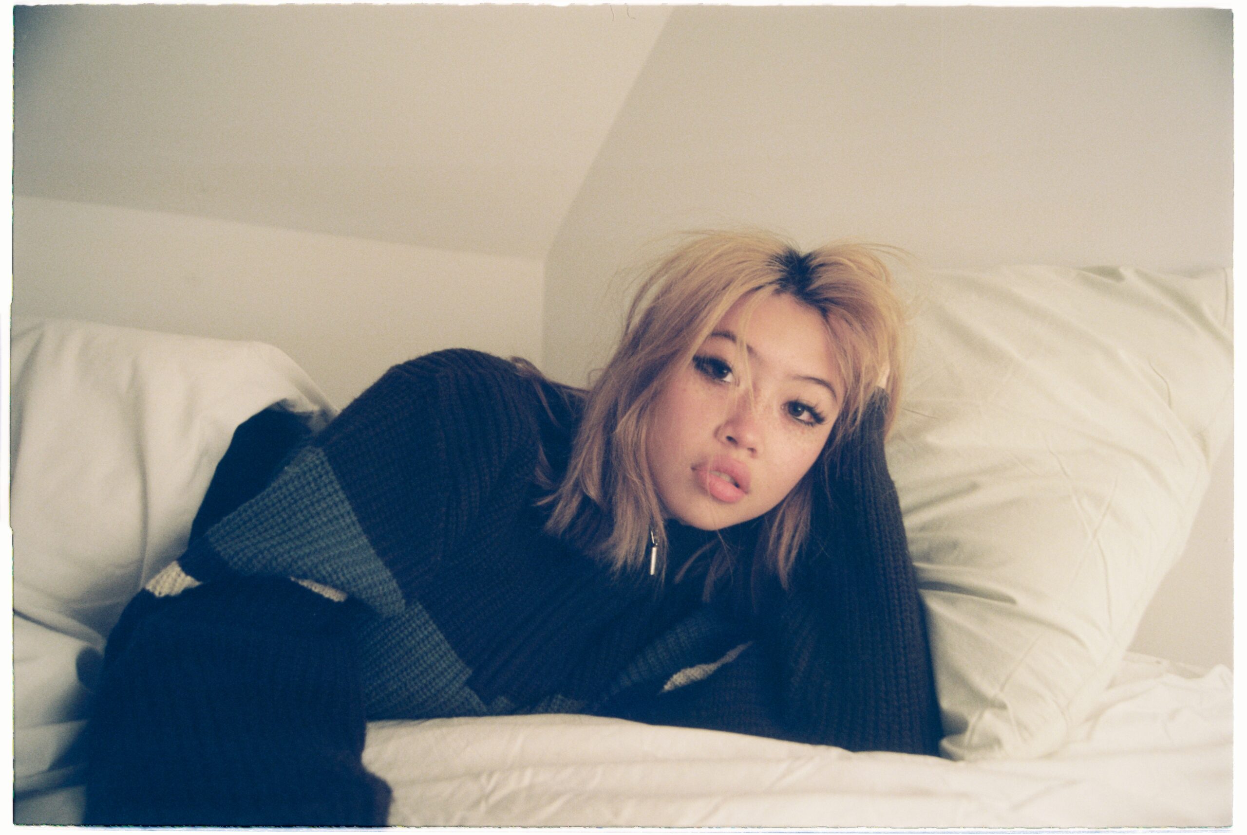 Beabadoobee press photo