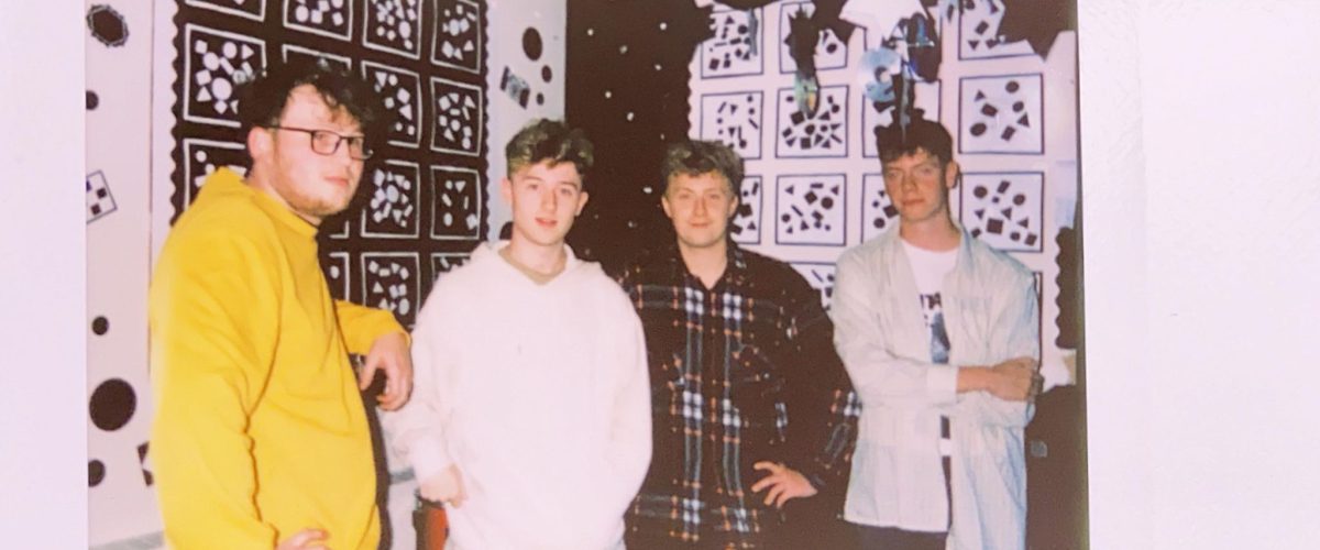 taxi with strangers - let loose press photo