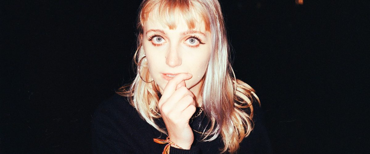 Abbie Ozard shares True Romance music video