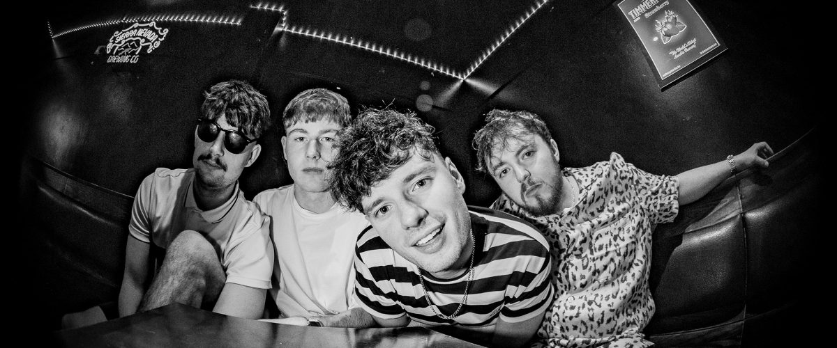 The Avelons press photo for 'Since Monday'