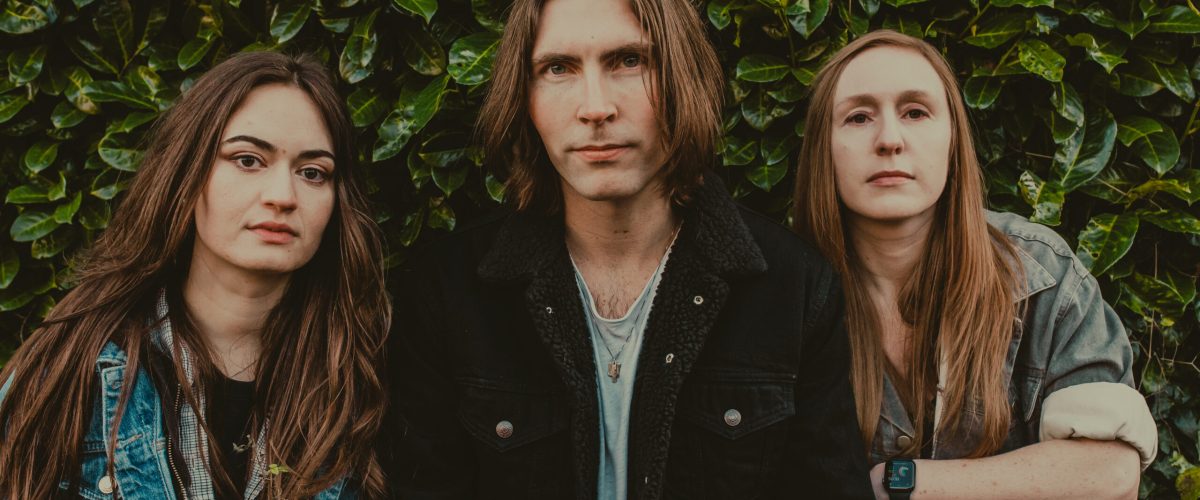 floodhounds press photo for panic stations