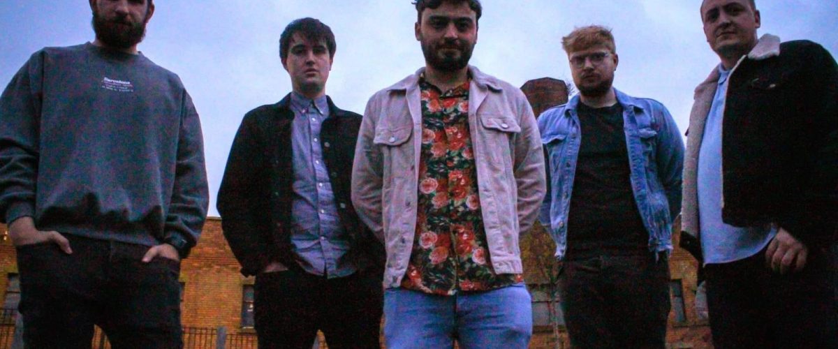 apostles press photo for sixteen