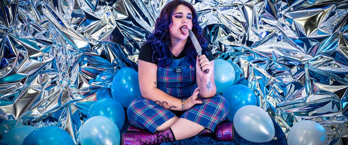 Lili-Violet press photo for 'Blue'