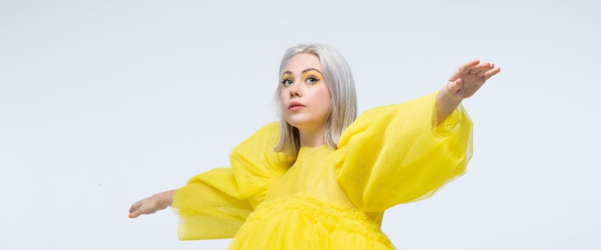 lauran hibberd press photo for still running (5k)