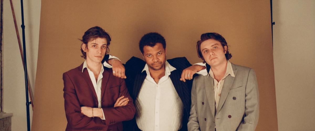 sunglasses for jaws press photo for what does it look like