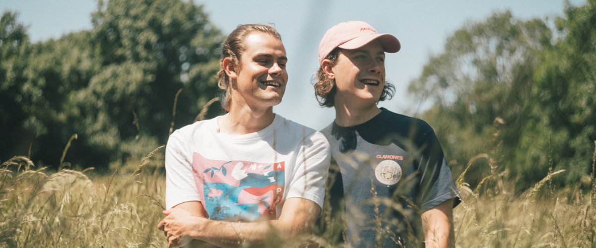 the tin pigeons - another time press photo